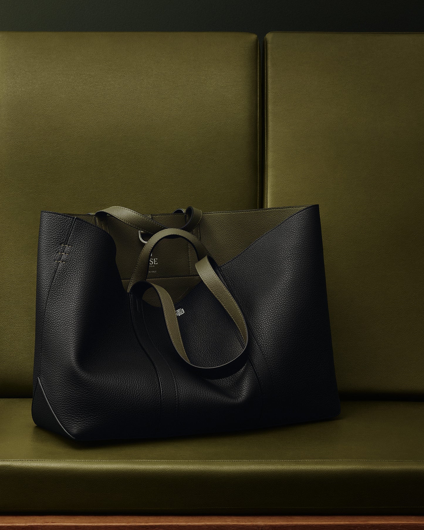 Large Sanda Tote Black Moss Green