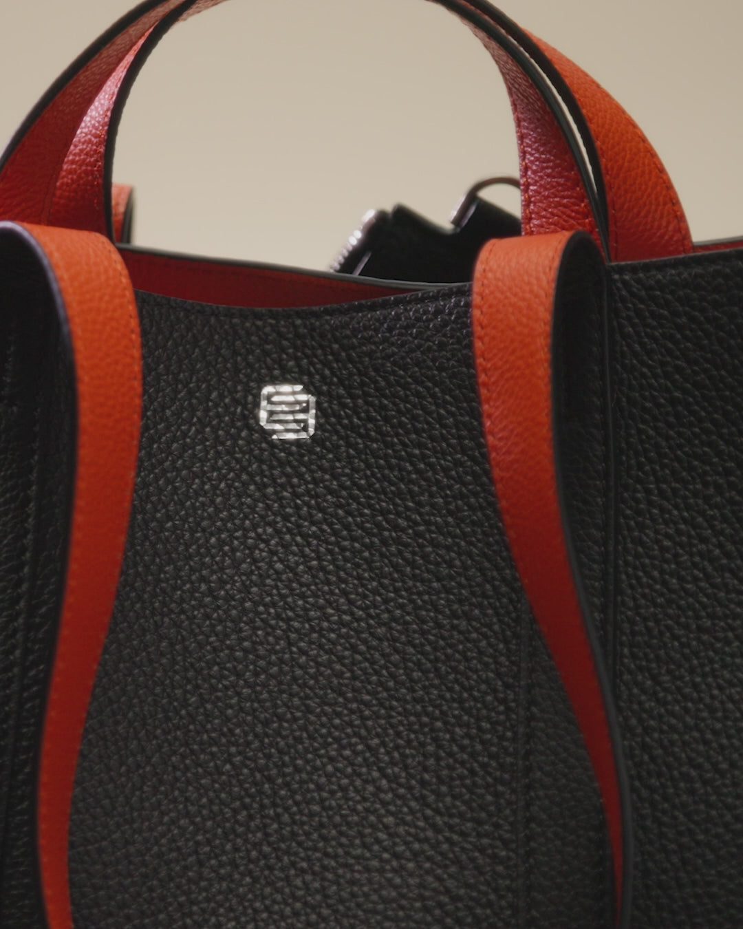 Medium Sanda Tote Black Cloudberry – ENSE